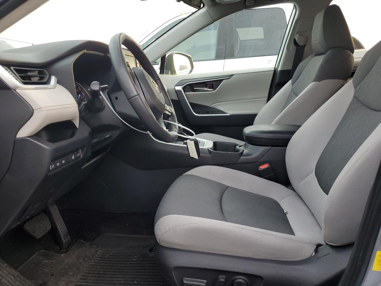 2022 TOYOTA RAV4 XLE VIN:4T3RWRFVXNU067141