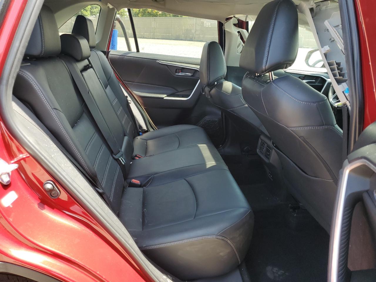 2022 TOYOTA RAV4 XLE PREMIUM VIN:2T3A1RFV4NW296894