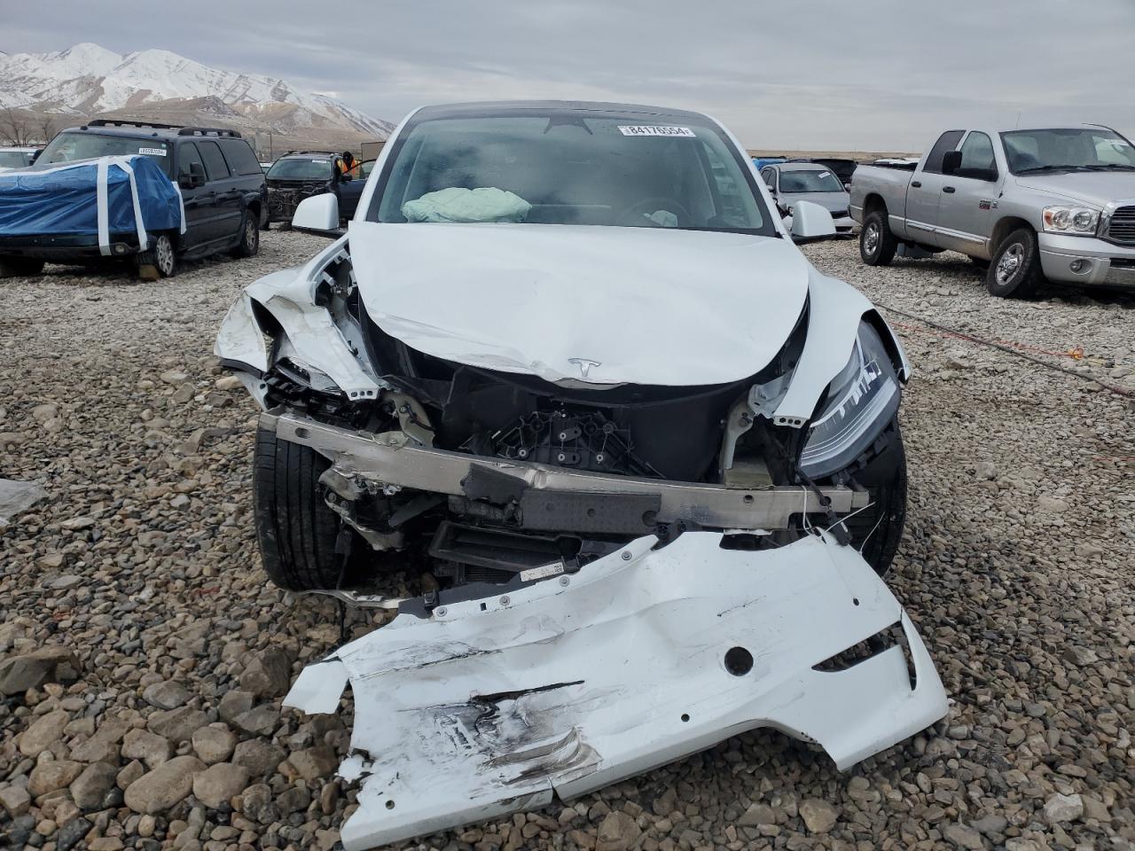 2023 TESLA MODEL Y  VIN:7SAYGAEE6PF582709