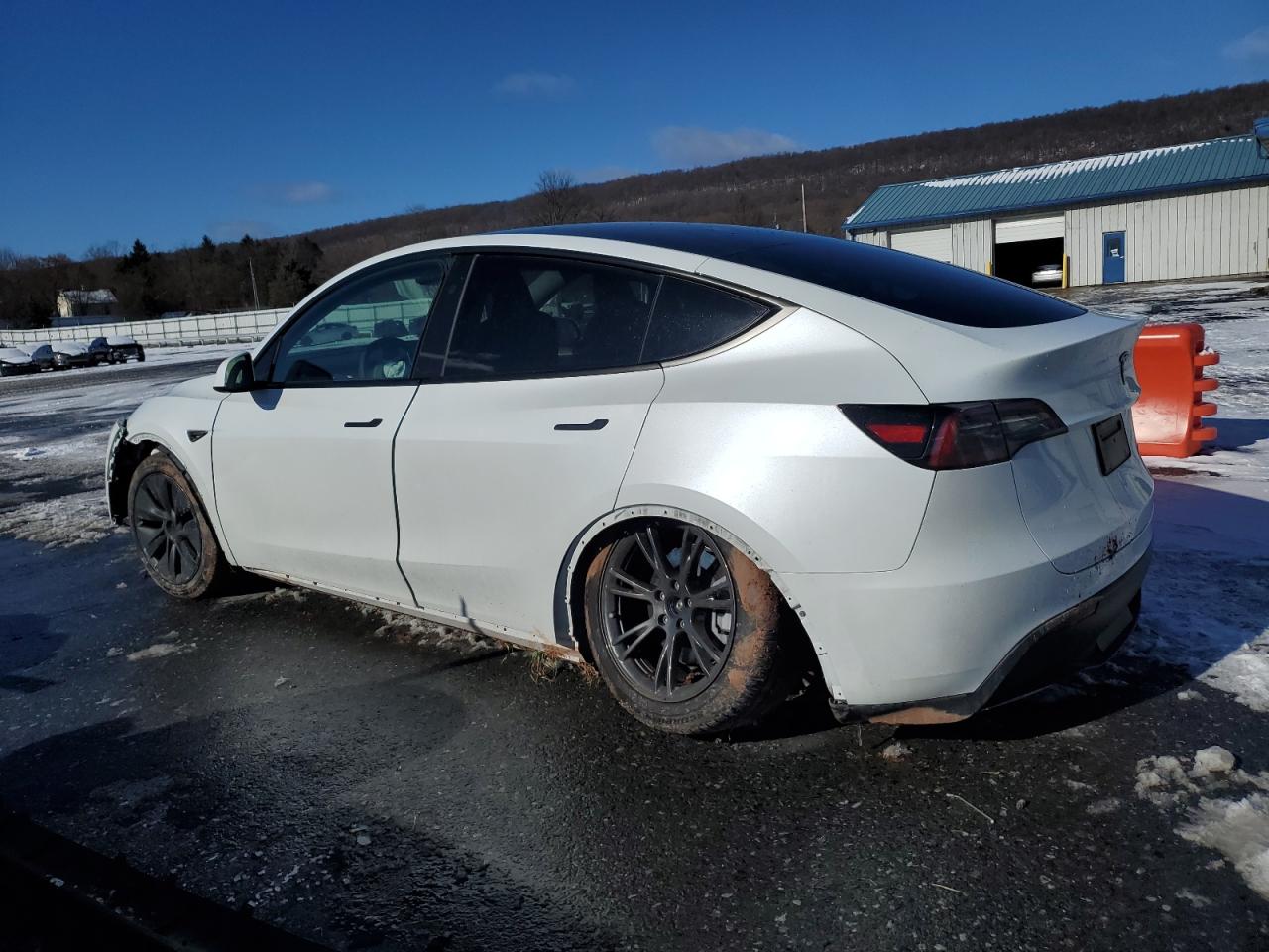 2024 TESLA MODEL Y  VIN:YV4A22PK4G1037054
