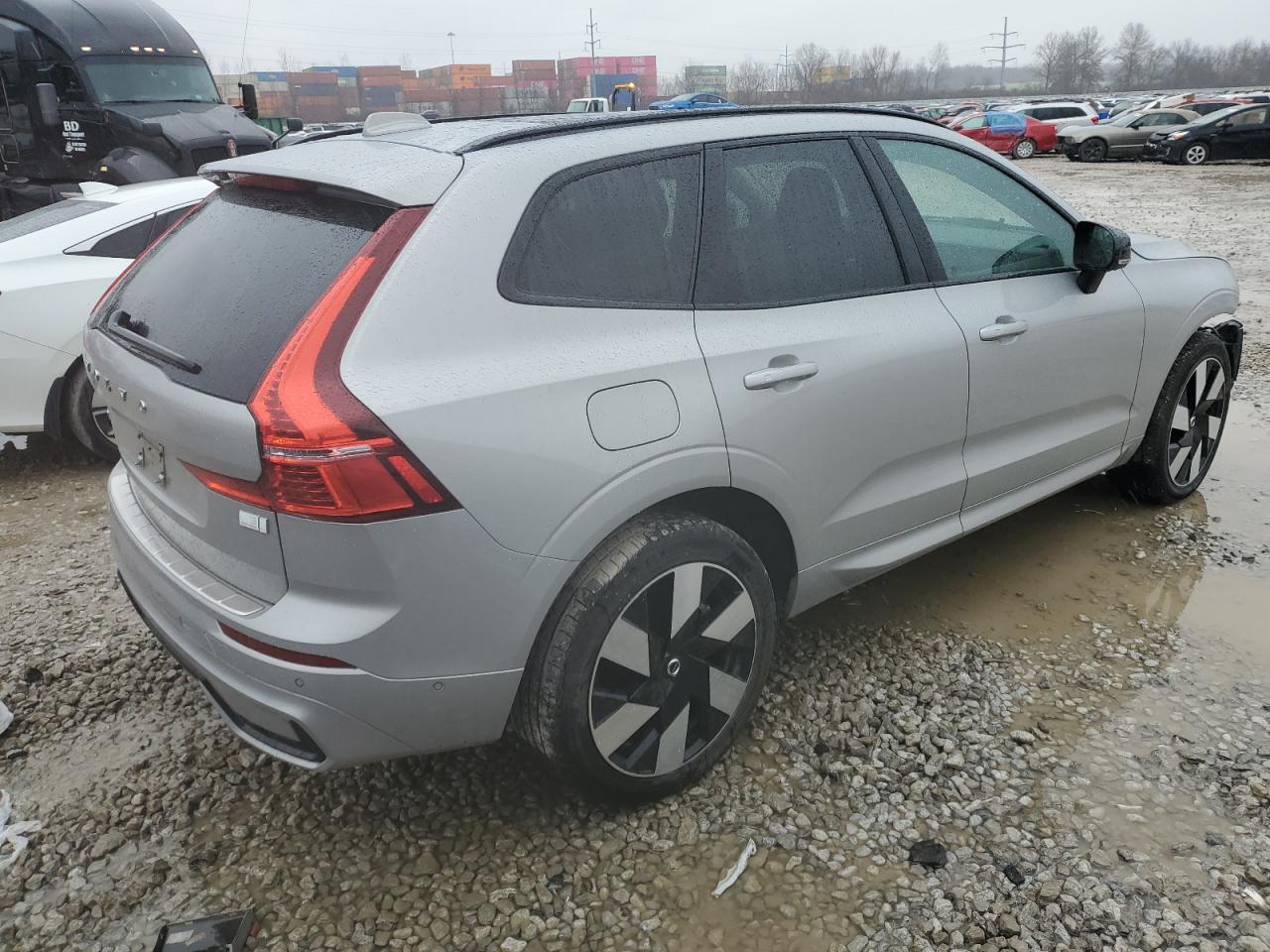 2023 VOLVO XC60 PLUS VIN:YV4H60DW9P1384815