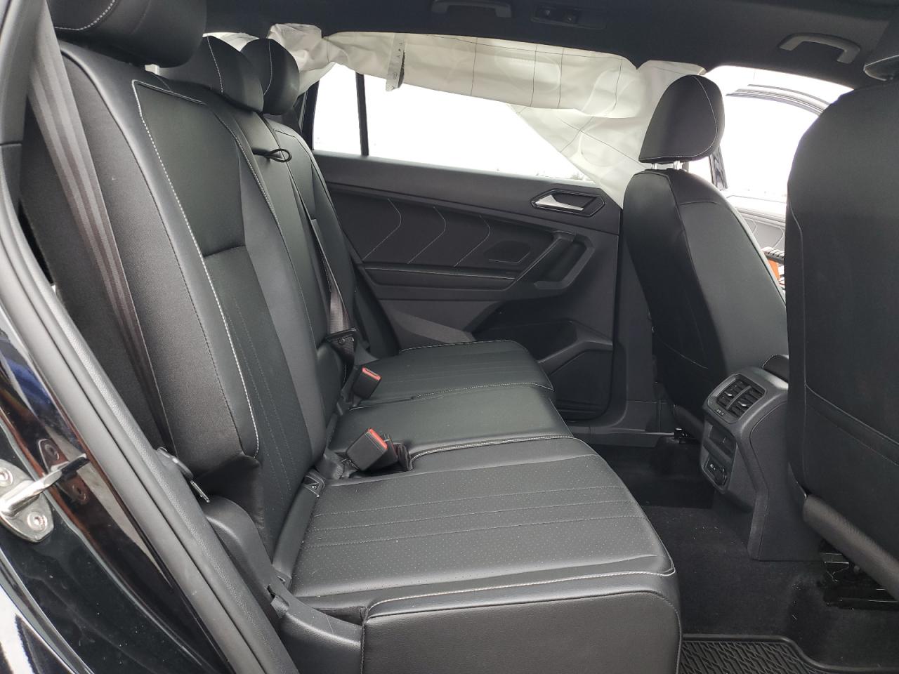 2022 VOLKSWAGEN TIGUAN SE R-LINE BLACK VIN:3VV8B7AX0NM155204