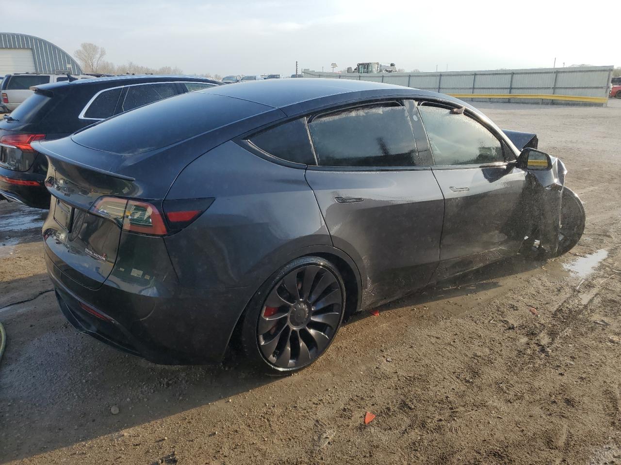 2024 TESLA MODEL Y  VIN:7SAYGDEF8RF034384
