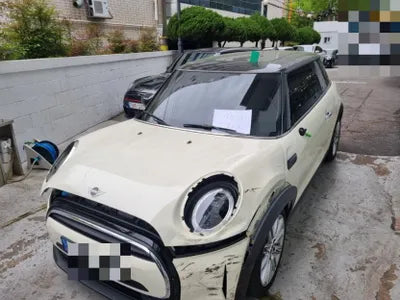 2022 MINI Cooper VIN: