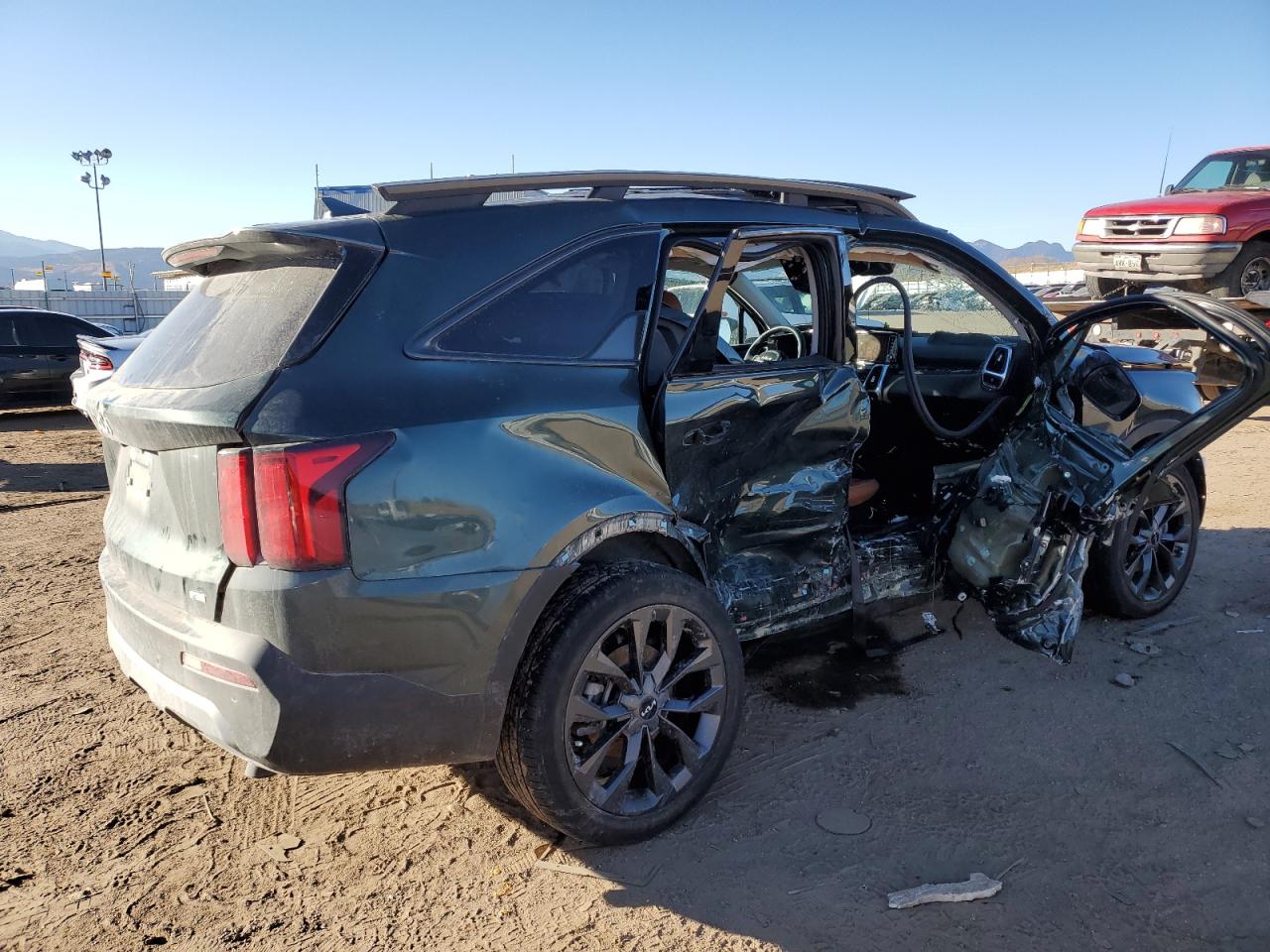 2023 KIA SORENTO SX VIN:5XYRKDLF6PG159621