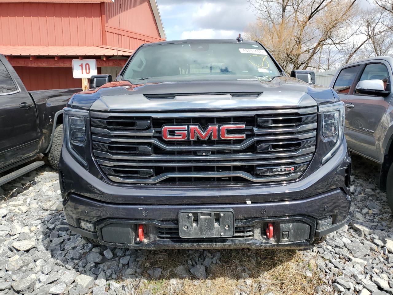 2022 GMC SIERRA K1500 AT4 VIN:1GTUUEETXNZ520456
