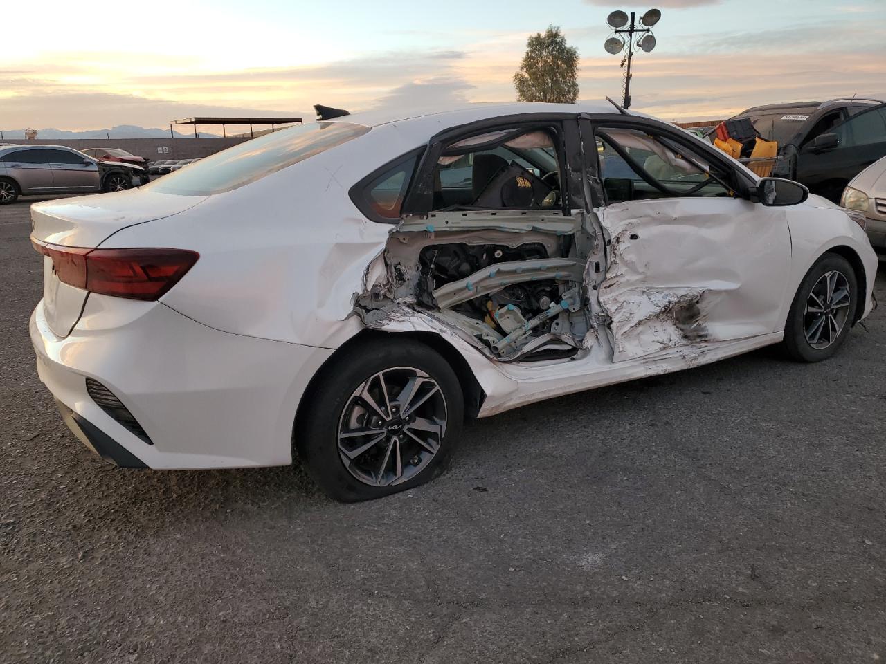 2023 KIA FORTE LX VIN:JF2SJABC4JH404202