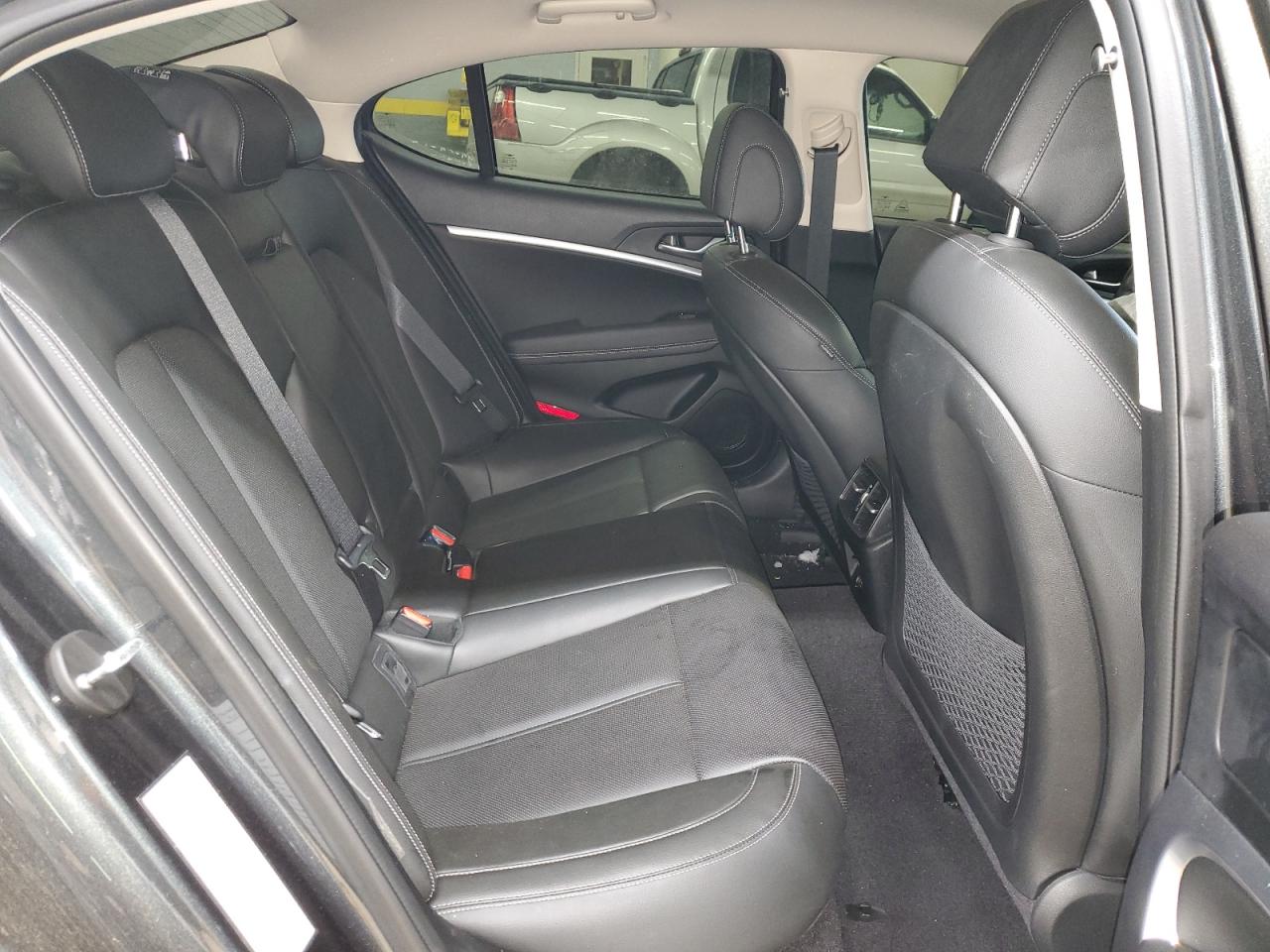 2022 GENESIS G70 BASE VIN:KMTG34TA1NU088981