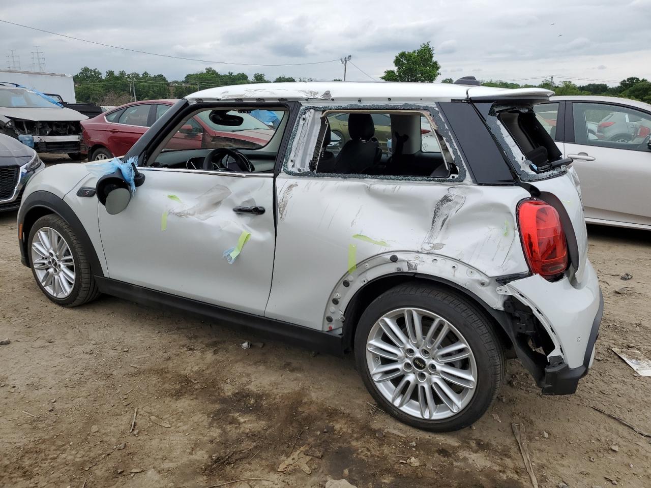 2022 MINI COOPER S VIN:WMW53DH0XN2R32191