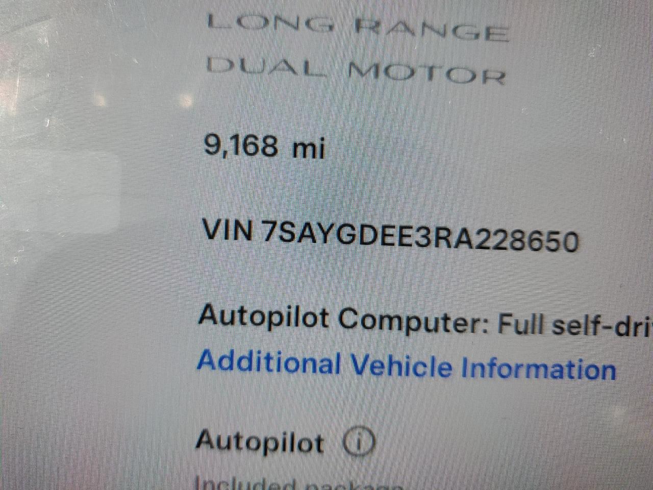 2024 TESLA MODEL Y  VIN:7SAYGDEE3RA228650