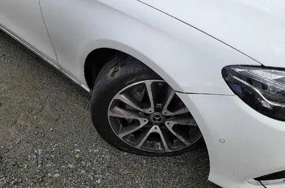 2019 Mercedes-Benz E 300 WDDZF4KB7KA635330 VIN:WDDZF4KB7KA635330