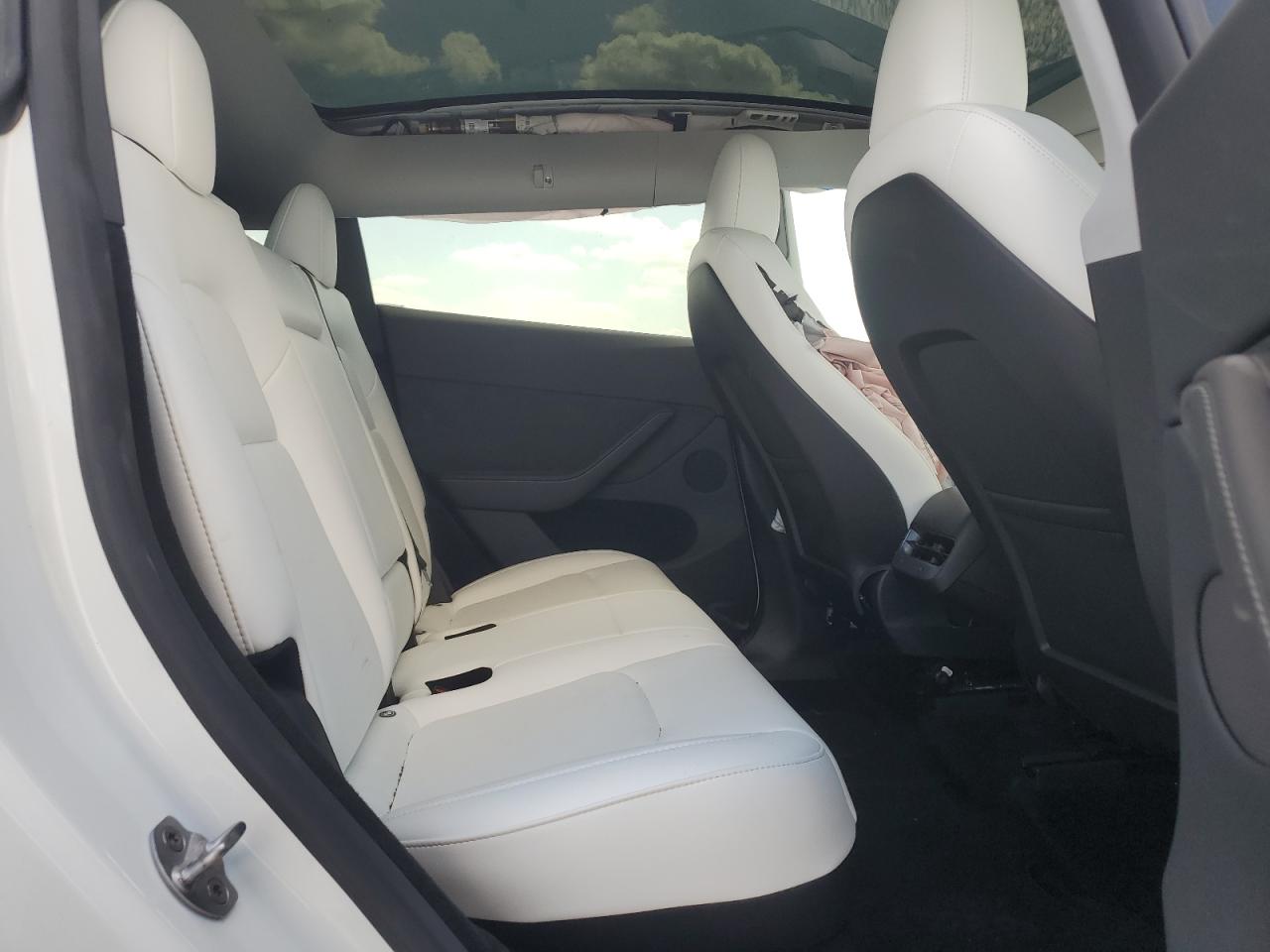 2023 TESLA MODEL Y  VIN:7SAYGDEE7PA148264