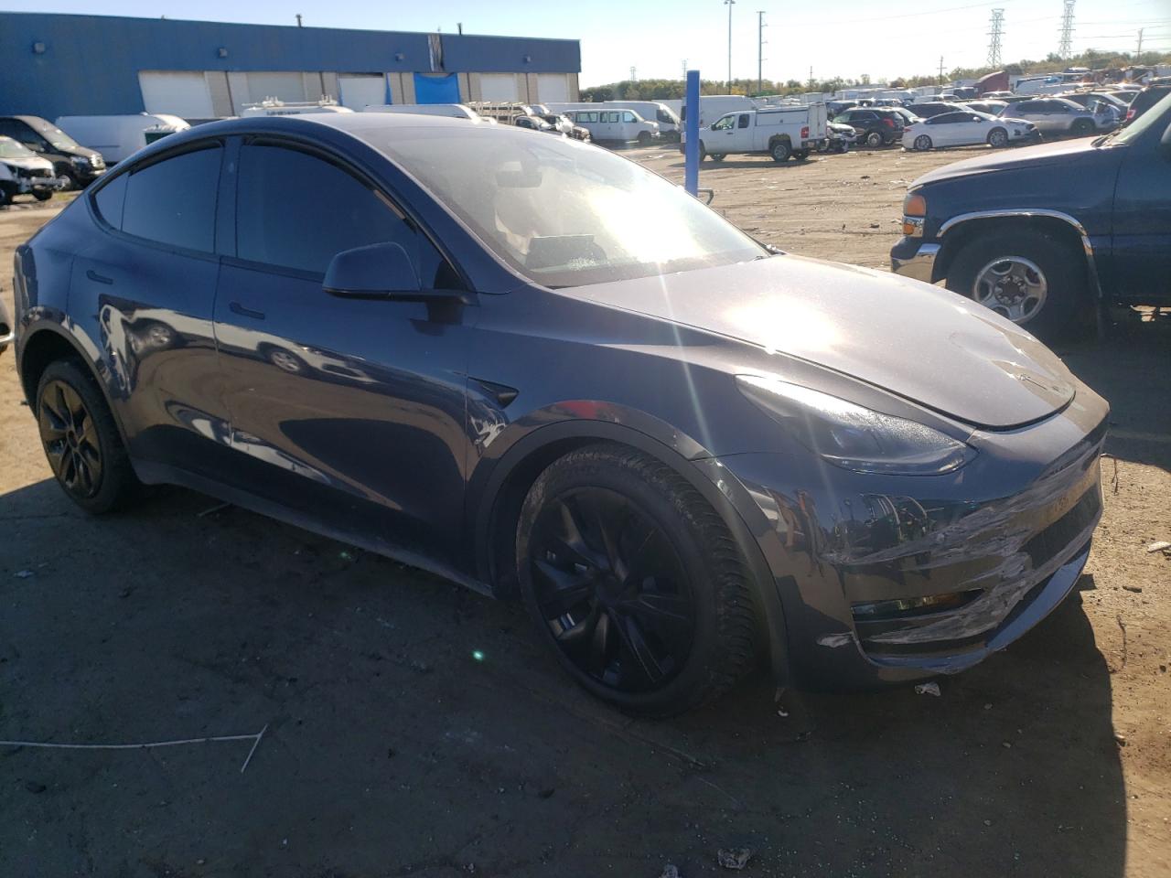 2023 TESLA MODEL Y  VIN:7SAYGDEE5PF811141