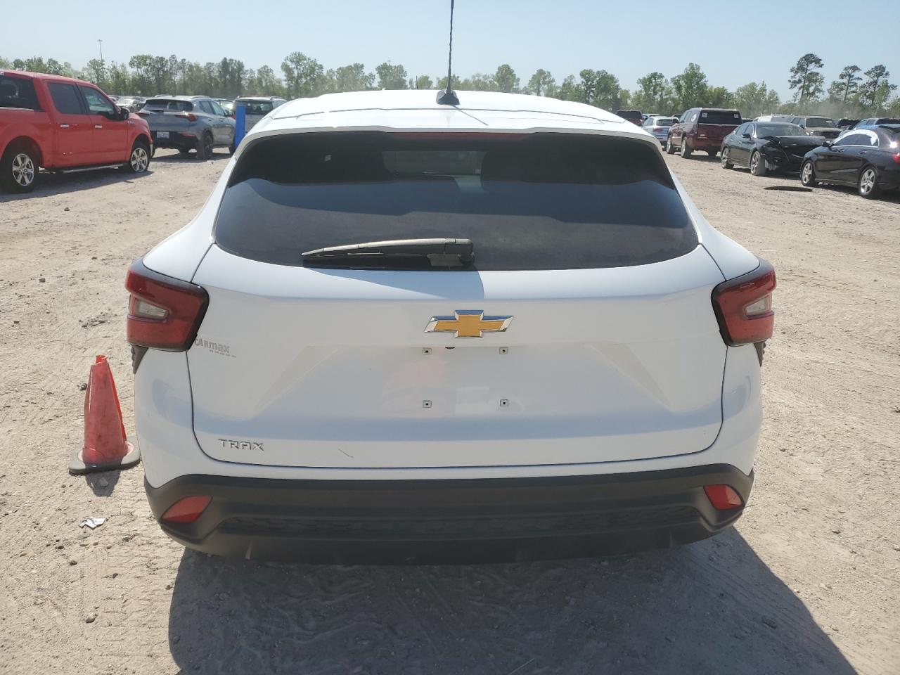 2024 CHEVROLET TRAX LS VIN:KL77LFE26RC031832