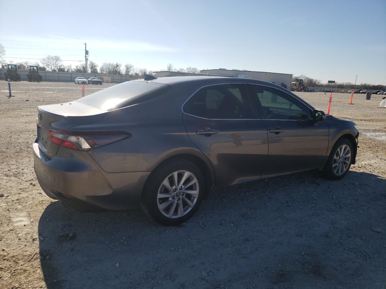 2022 TOYOTA CAMRY LE VIN:4T1C11AK0NU686634
