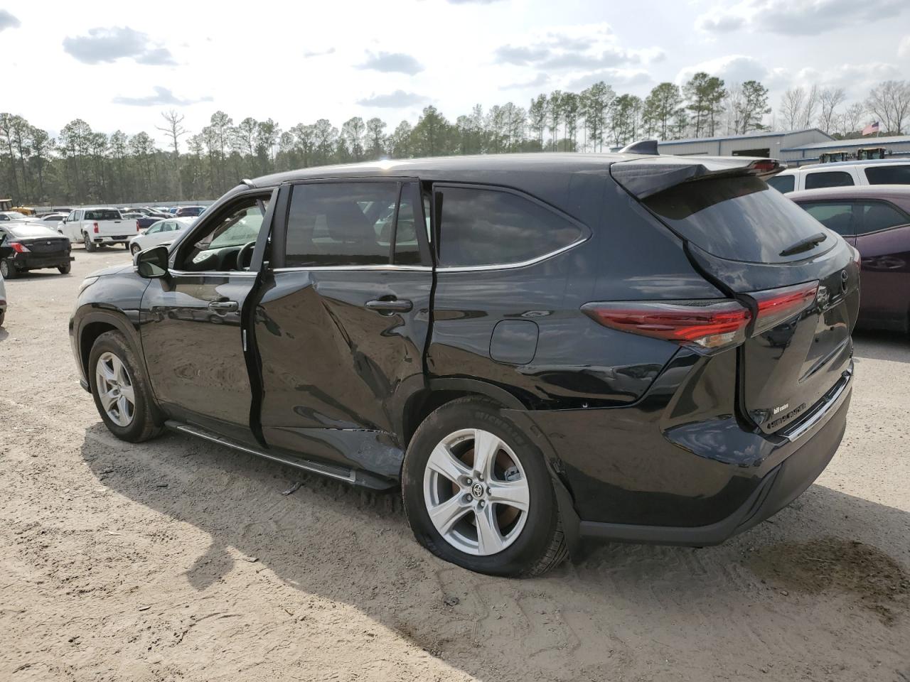 2024 TOYOTA HIGHLANDER LE VIN:5TDKDRBH4RS541907