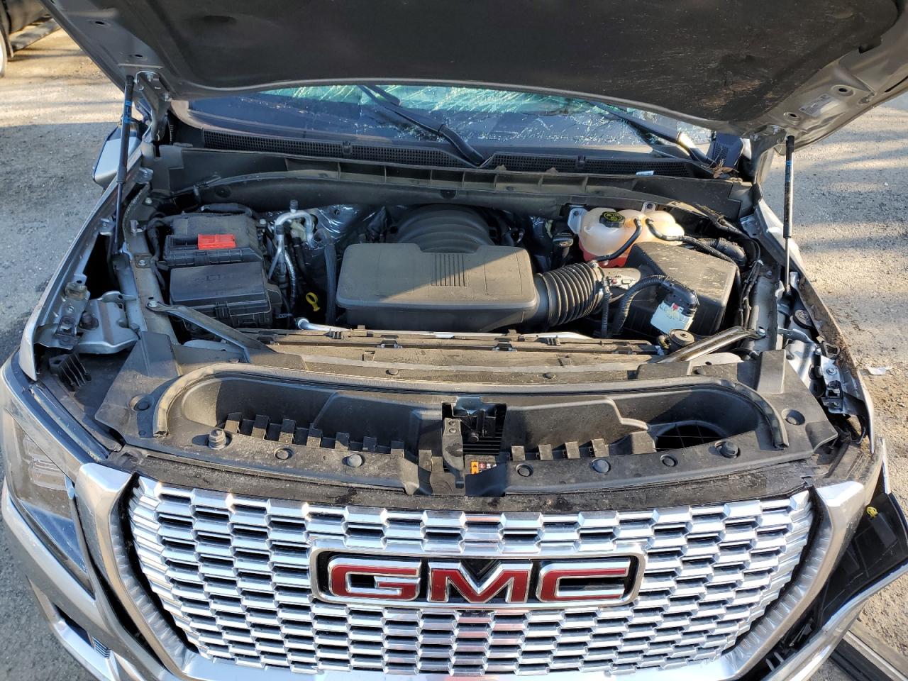 2024 GMC YUKON DENALI VIN:1GKS2DKL4RR123136