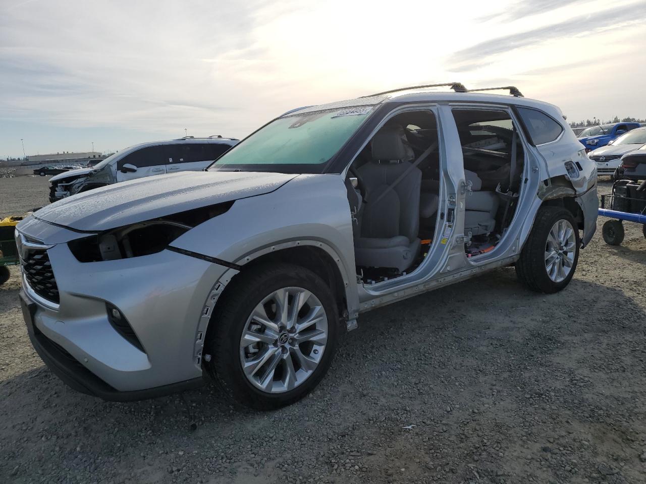 2022 TOYOTA HIGHLANDER HYBRID LIMITED VIN:5TDXBRCH8NS543728