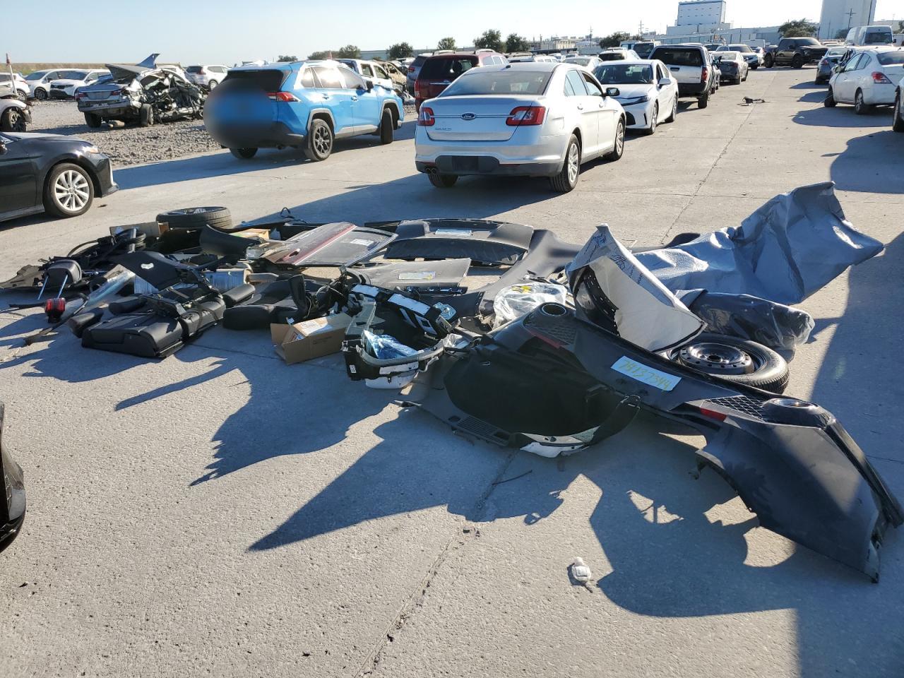 2024 GENESIS GV70 BASE VIN:5NMMADTB9RH005682