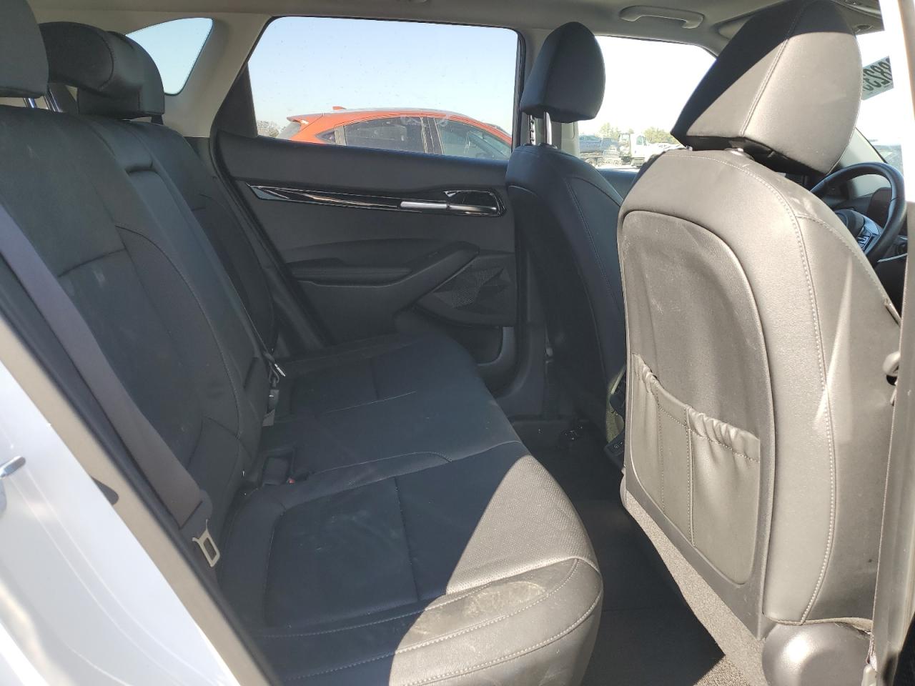 2024 KIA SELTOS SX VIN:KNDETCA75R7493057