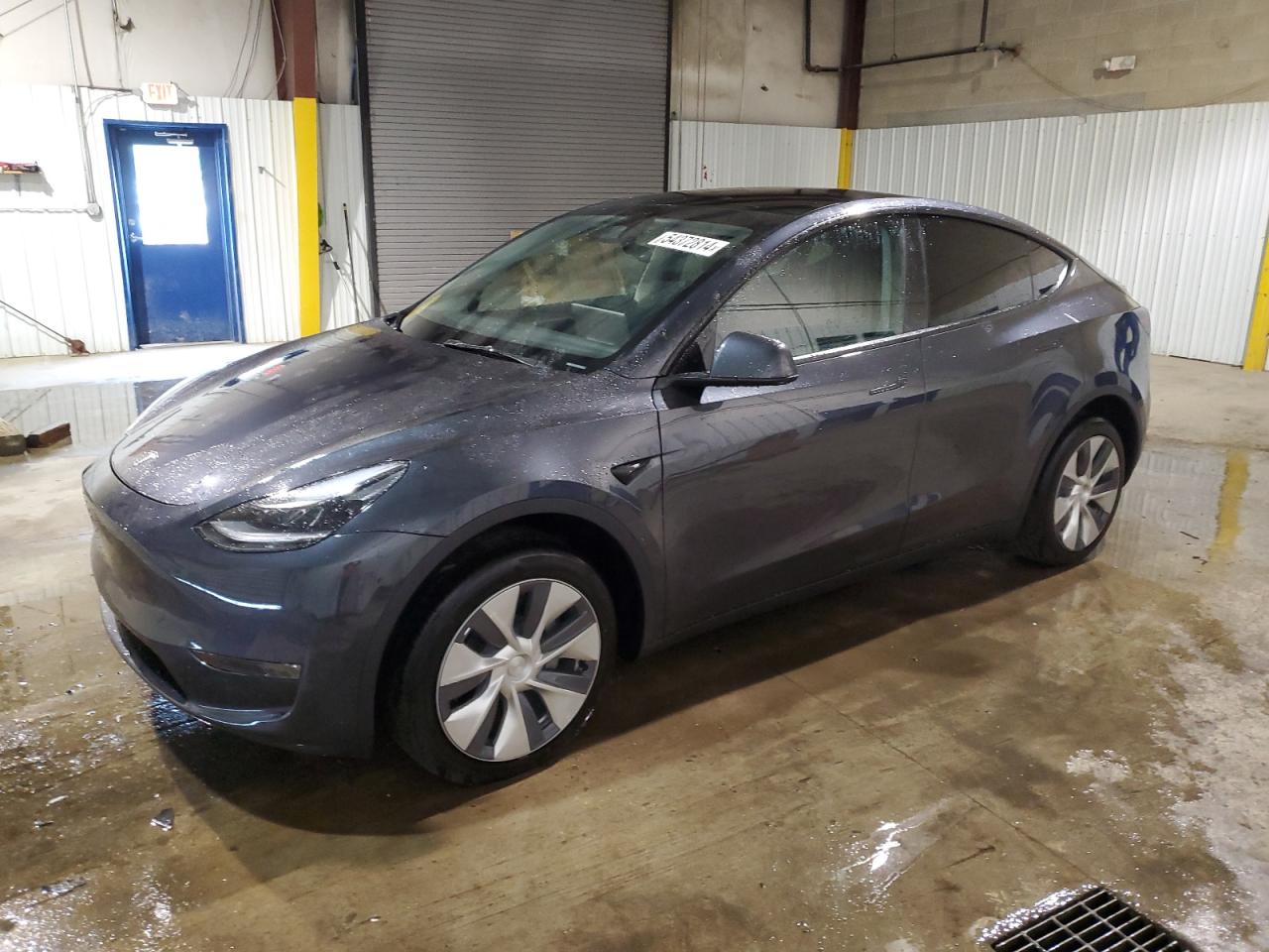 2024 TESLA MODEL Y  VIN:7SAYGDEE0RA261301