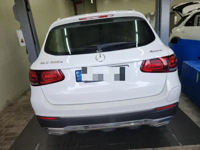 2021 Mercedes-Benz GLC 300 VIN: