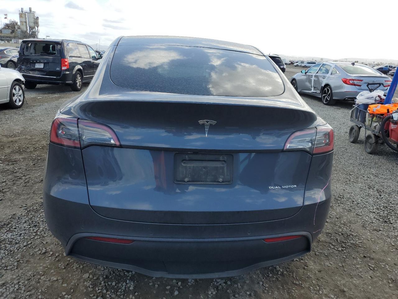 2022 TESLA MODEL Y  VIN:7SAYGDEE4NA018472