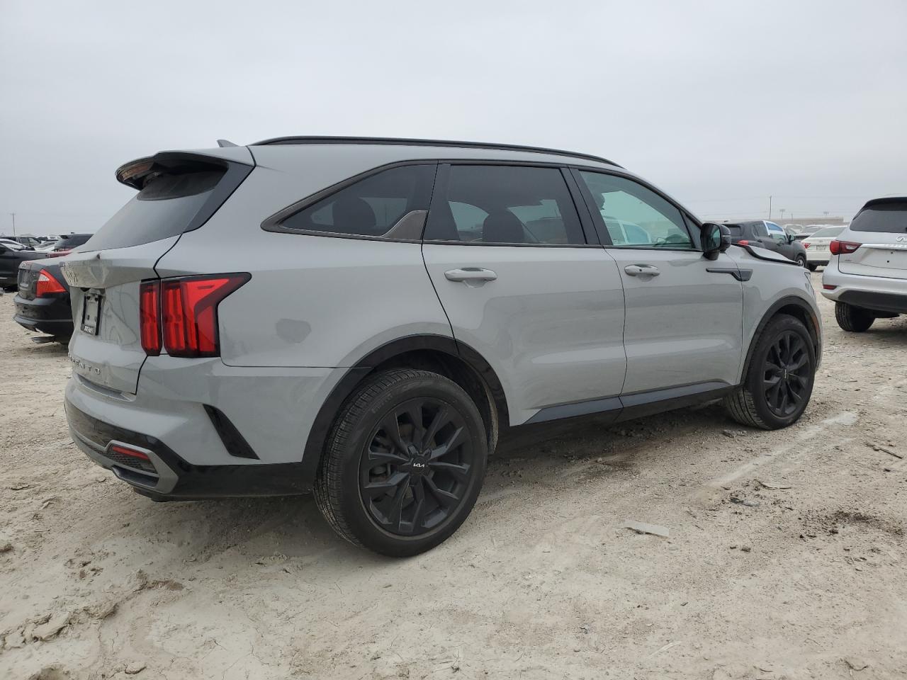 2022 KIA SORENTO SX VIN:5XYRK4LF4NG090666