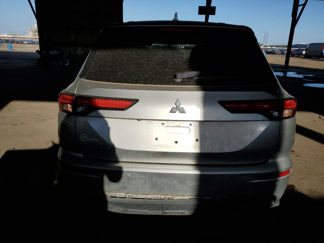 2022 MITSUBISHI OUTLANDER ES VIN:JA4J4TA82NZ074855