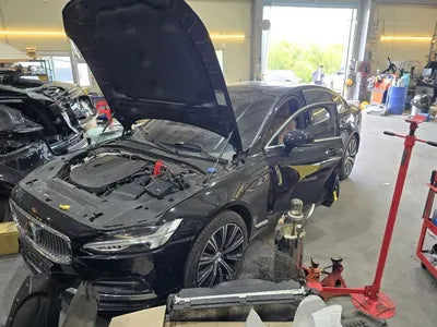 2021 Volvo S90 VIN:
