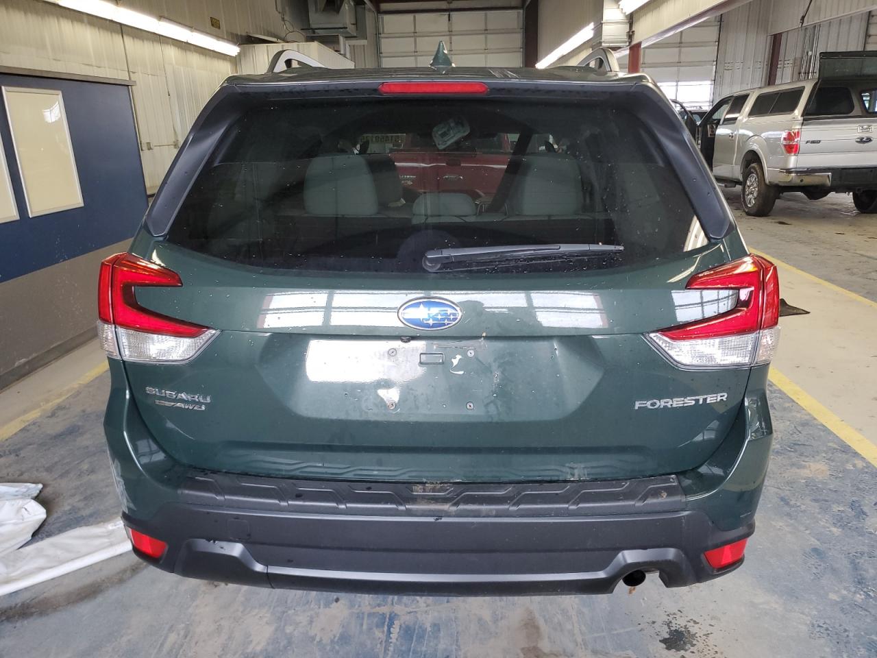 2022 SUBARU FORESTER PREMIUM VIN:JF2SKADC5NH464585