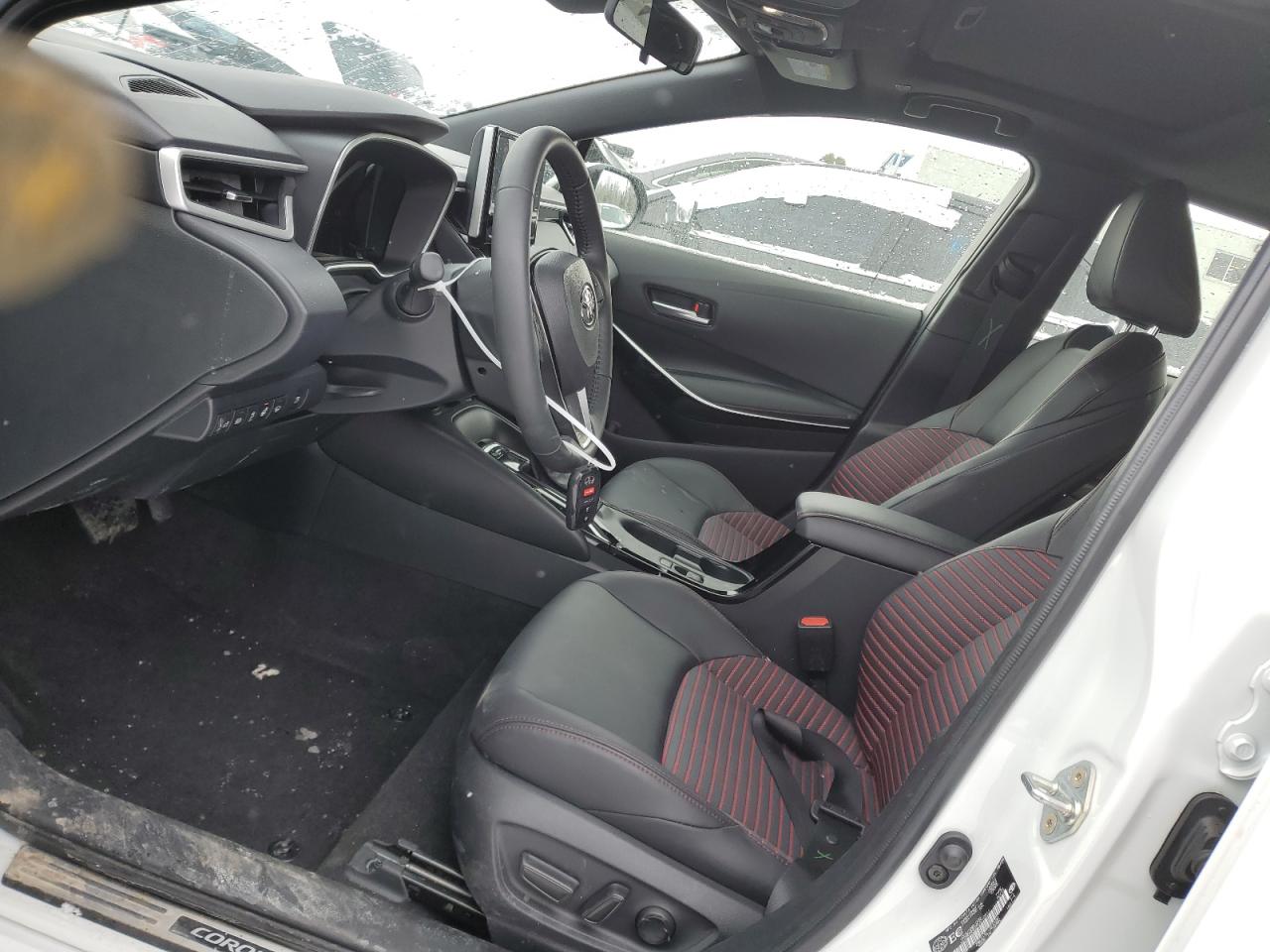 2024 TOYOTA COROLLA LE VIN:JTDBDMHE2RJ010511