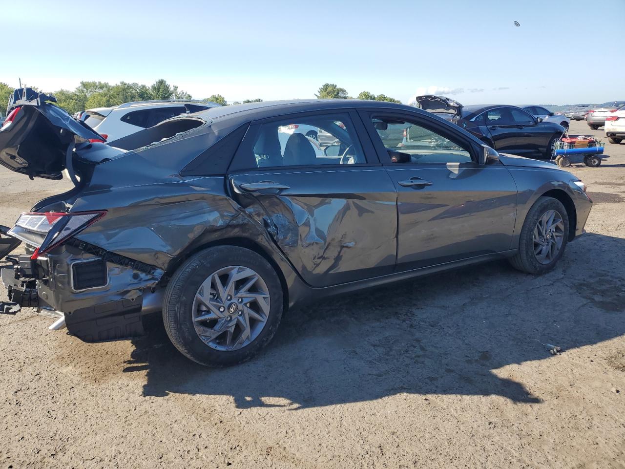 2024 HYUNDAI ELANTRA SEL VIN:KMHLM4DG7RU809884