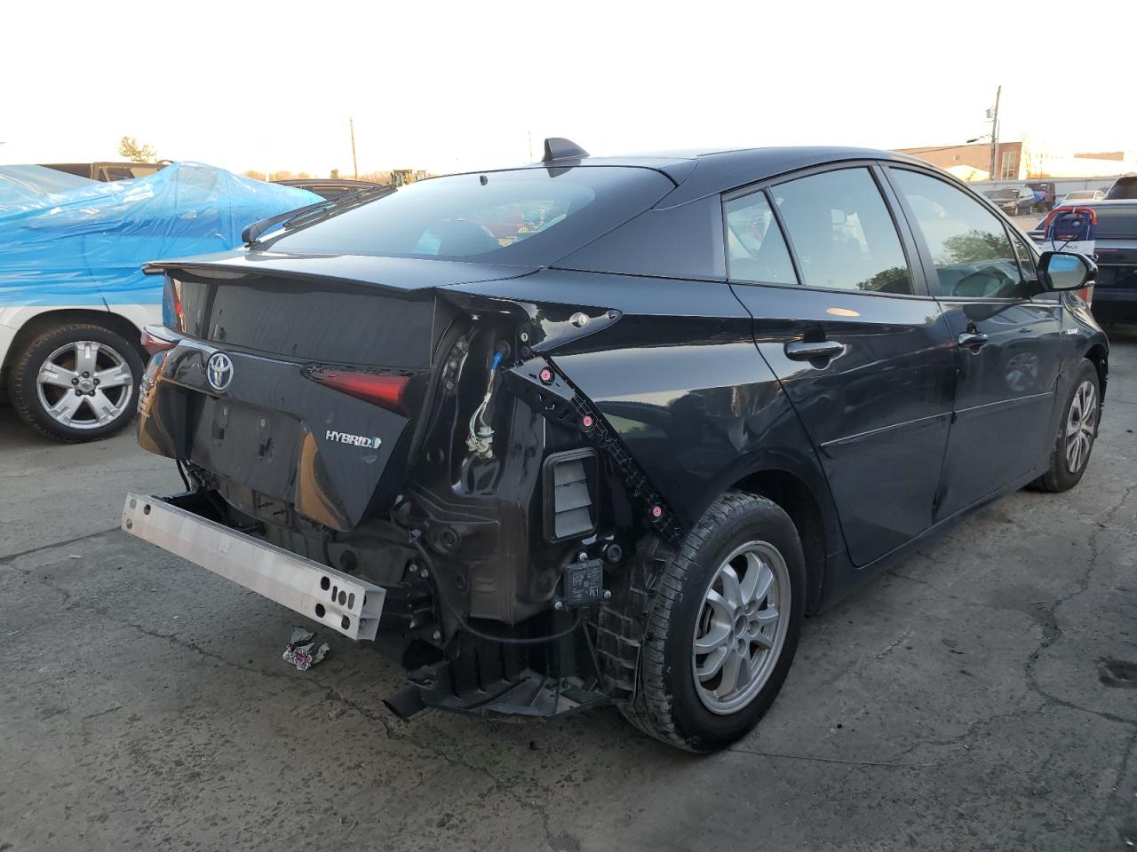 2022 TOYOTA PRIUS LE VIN:JTDL9MFU2N3039330