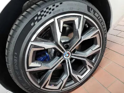 2023 Volvo S40 VIN: