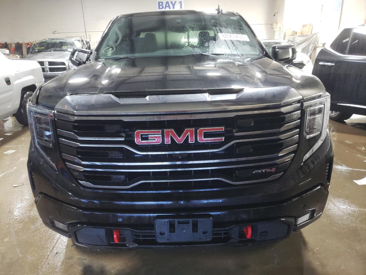 2022 GMC SIERRA K1500 AT4 VIN:1GTUUEET9NZ559460