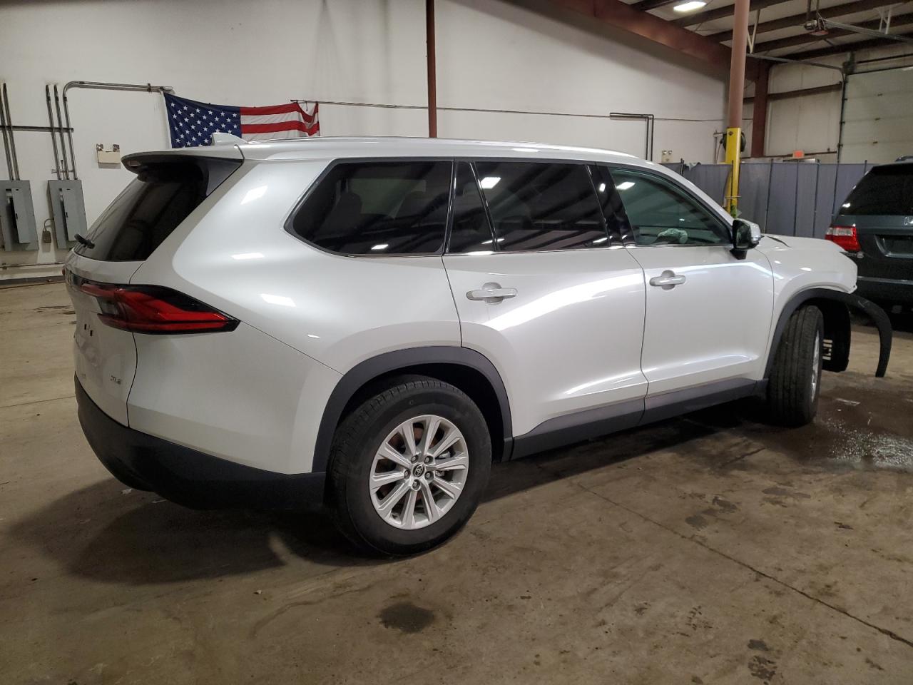 2024 TOYOTA GRAND HIGHLANDER XLE VIN:5TDACAB57RS009962