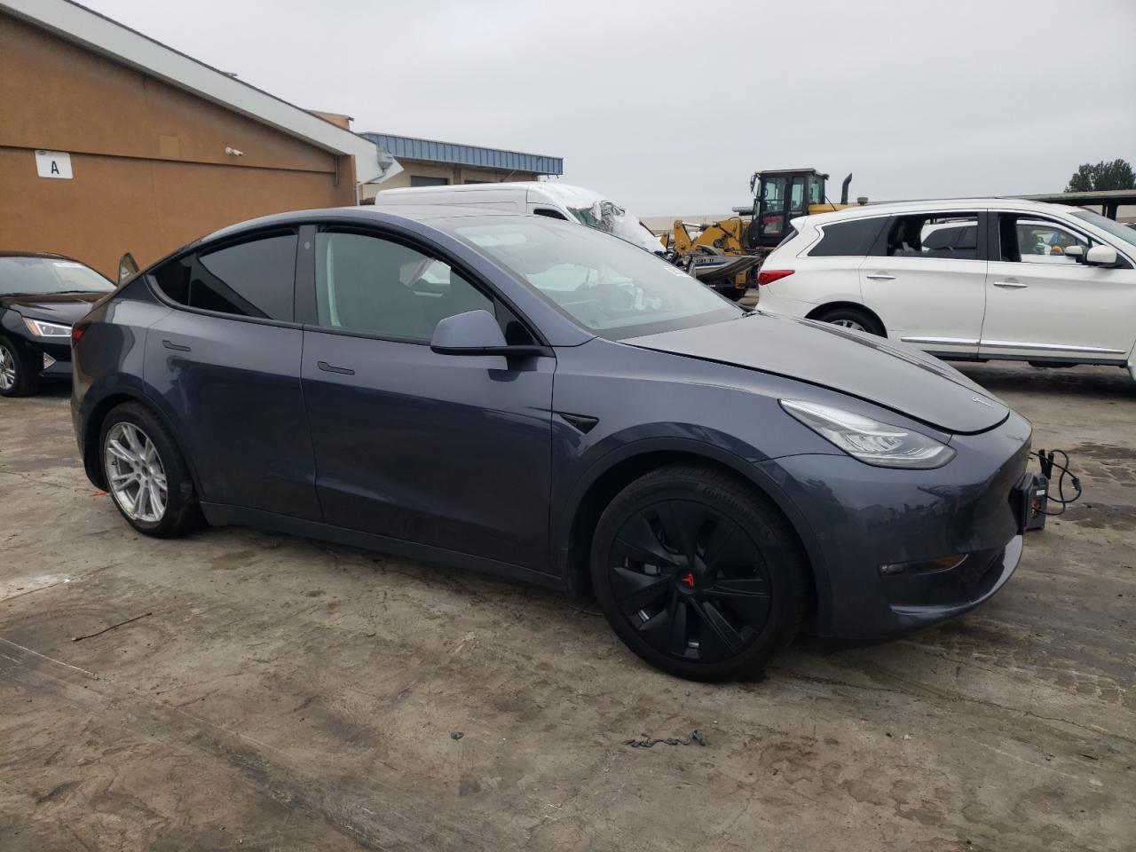 2022 TESLA MODEL Y  VIN:7SAYGAEE8NF570025