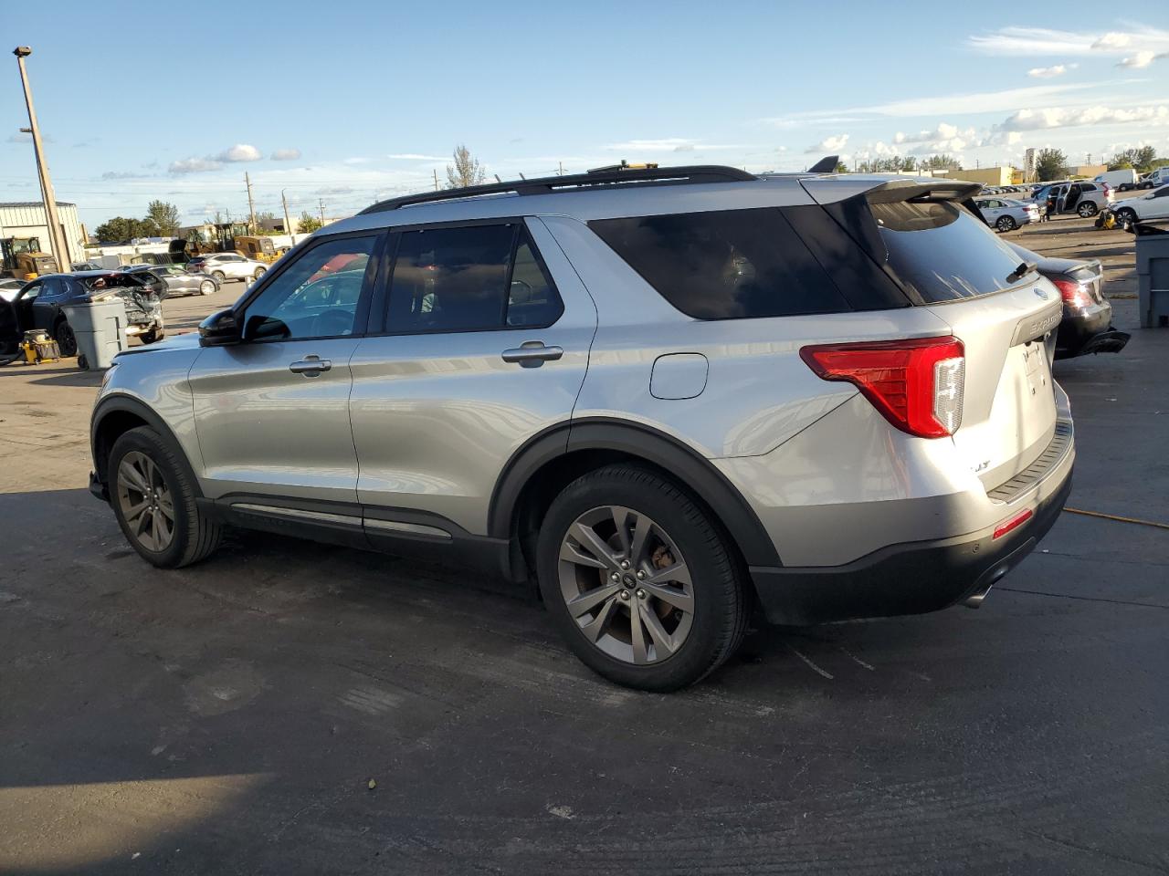 2022 FORD EXPLORER XLT VIN:1FMSK7DH0NGB89237