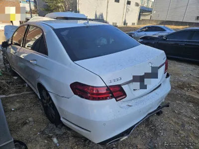 2015 Mercedes-Benz E 220 VIN: