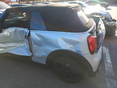 2022 MINI Cooper VIN: