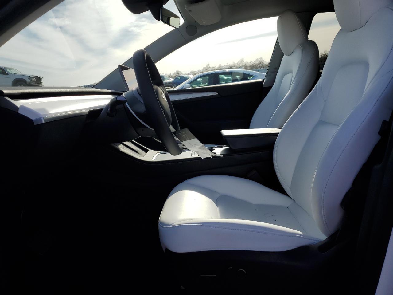 2024 TESLA MODEL Y  VIN:7SAYGDED4RF055859