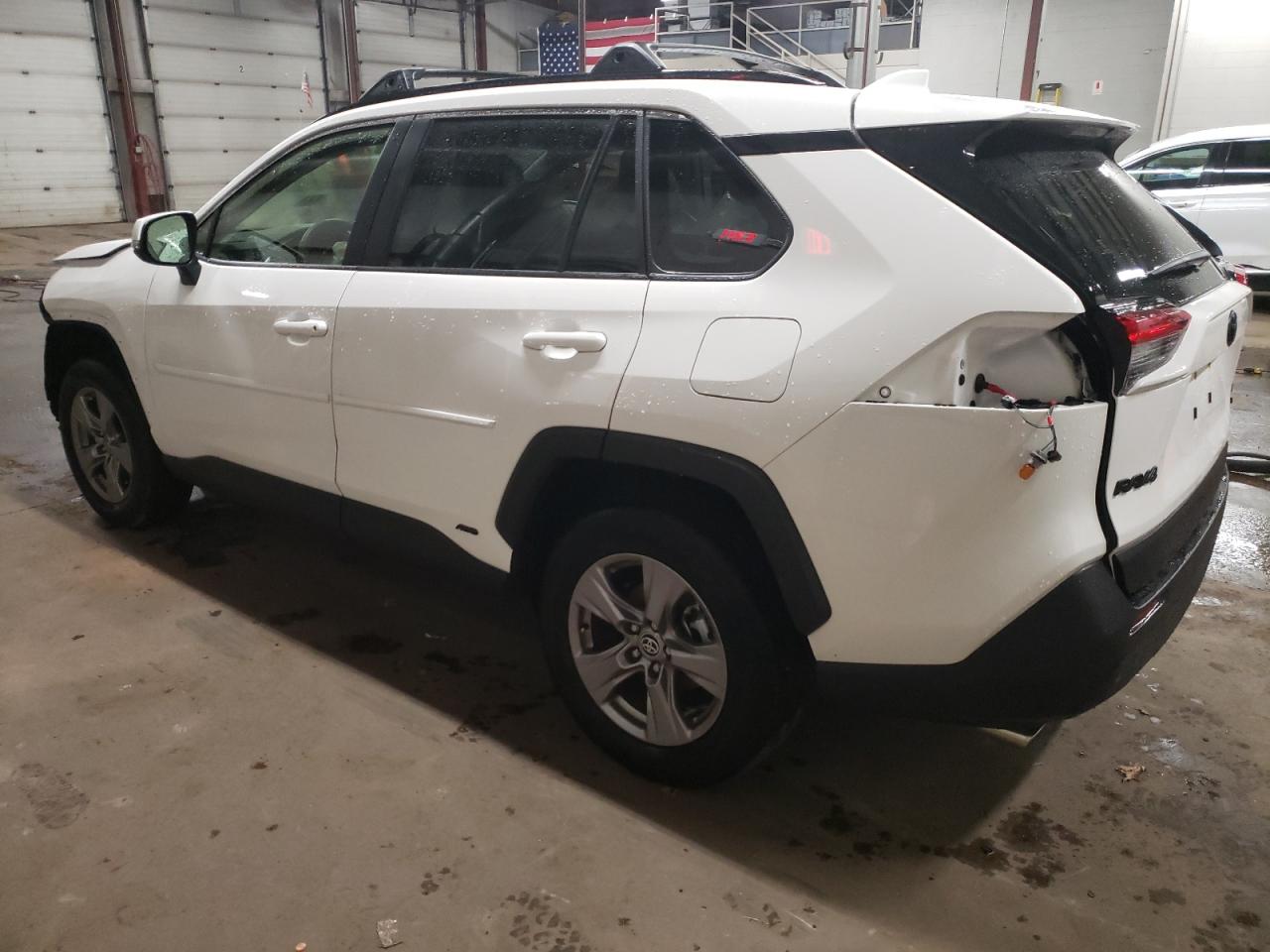 2023 TOYOTA RAV4 XLE VIN:JTMRWRFV7PD204584