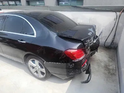 2016 Mercedes-Benz E 220 VIN: