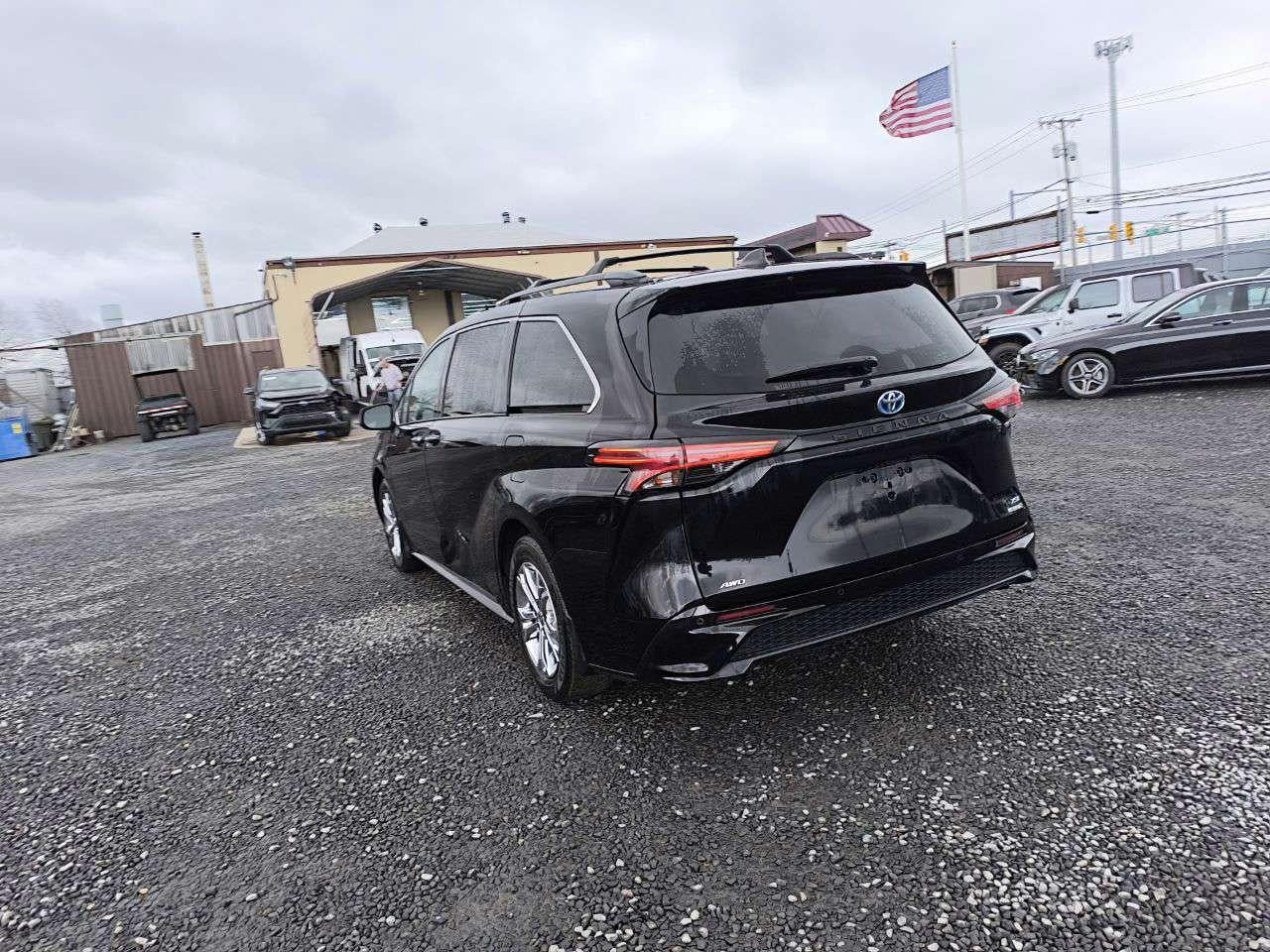 2022 TOYOTA SIENNA XSE VIN:5TDXSKFC5NS069826