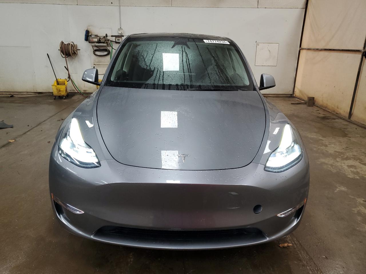 2024 TESLA MODEL Y  VIN:7SAYGDEE4RF200777