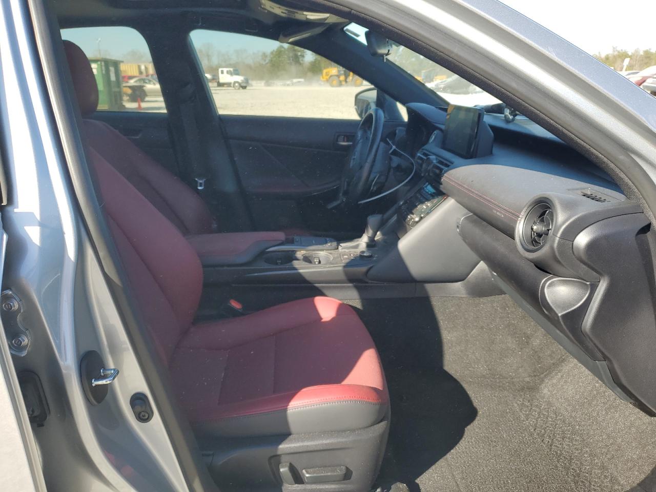 2024 LEXUS VIN:JTHBZ1B23R5073882