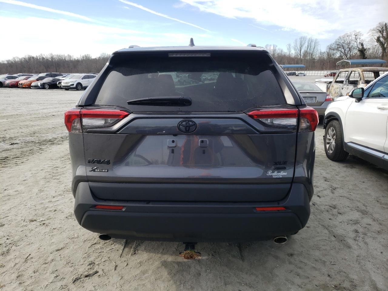2022 TOYOTA RAV4 XLE VIN:2T3P1RFV7NC305552