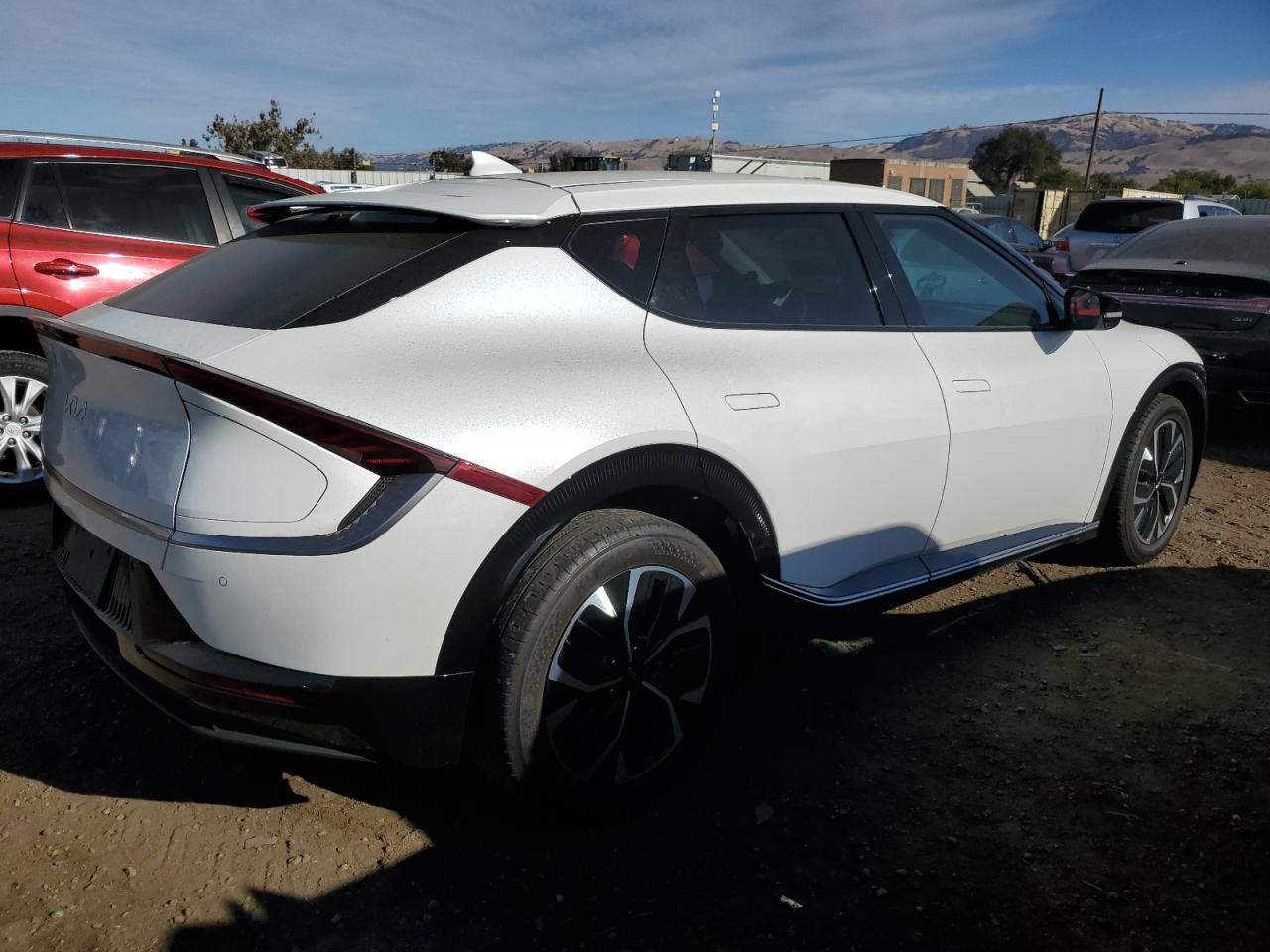 2022 KIA EV6 LIGHT VIN:KNDC34LA4N5037076