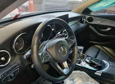 2017 Mercedes-Benz C 220 313KMWDDWF0EB5HR2 VIN:313KMWDDWF0EB5HR2